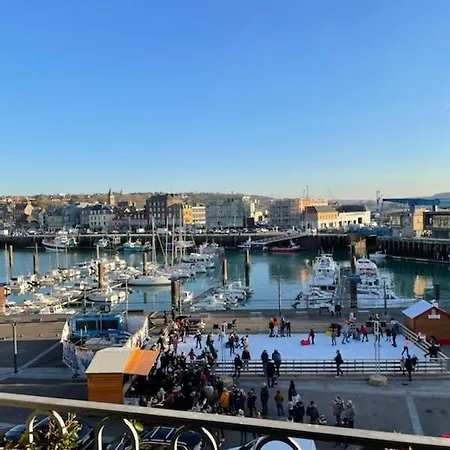 La Fiancee Du Pirate *